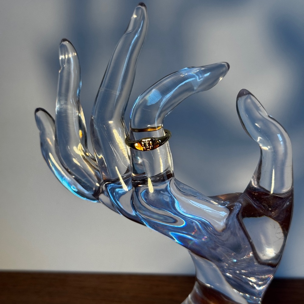 Elegant Gold Ring